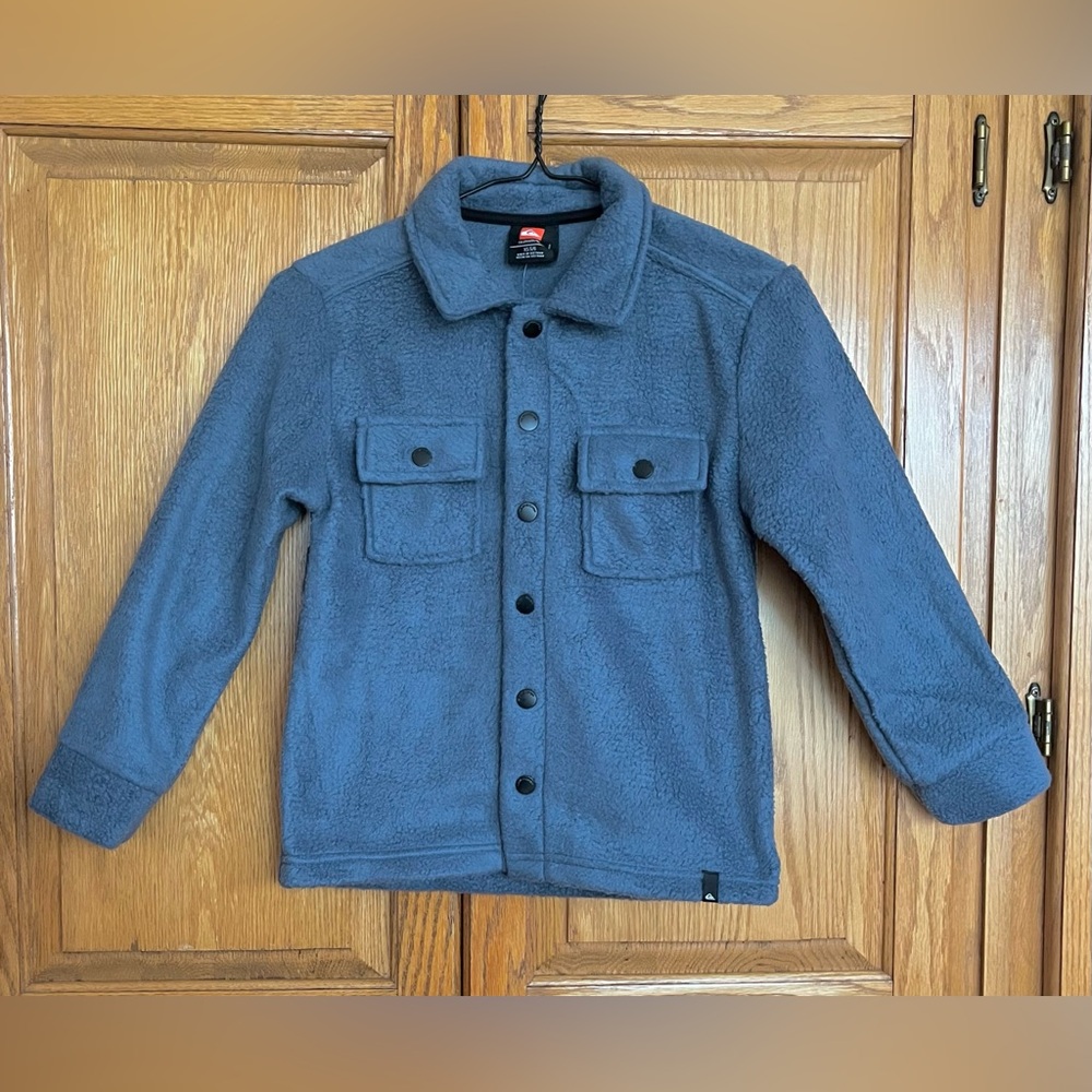 Quicksilver Youth Fleece Shirt Jacket. Boys size extra small- 5/6. New with tags